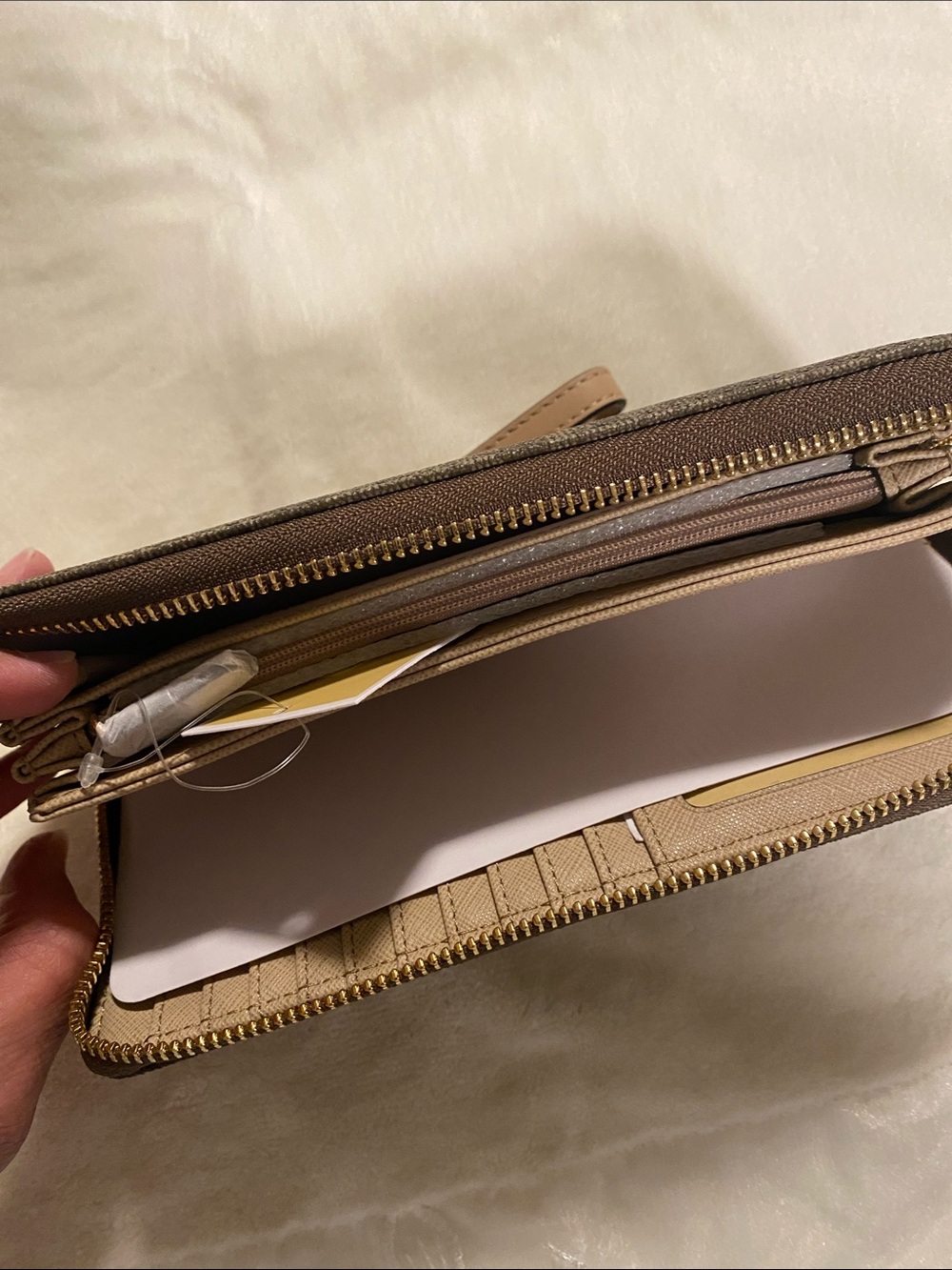 Michael Kors Brown Logo Zip-Around Wristlet with Pale Beige Strap - Picture 4 of 6